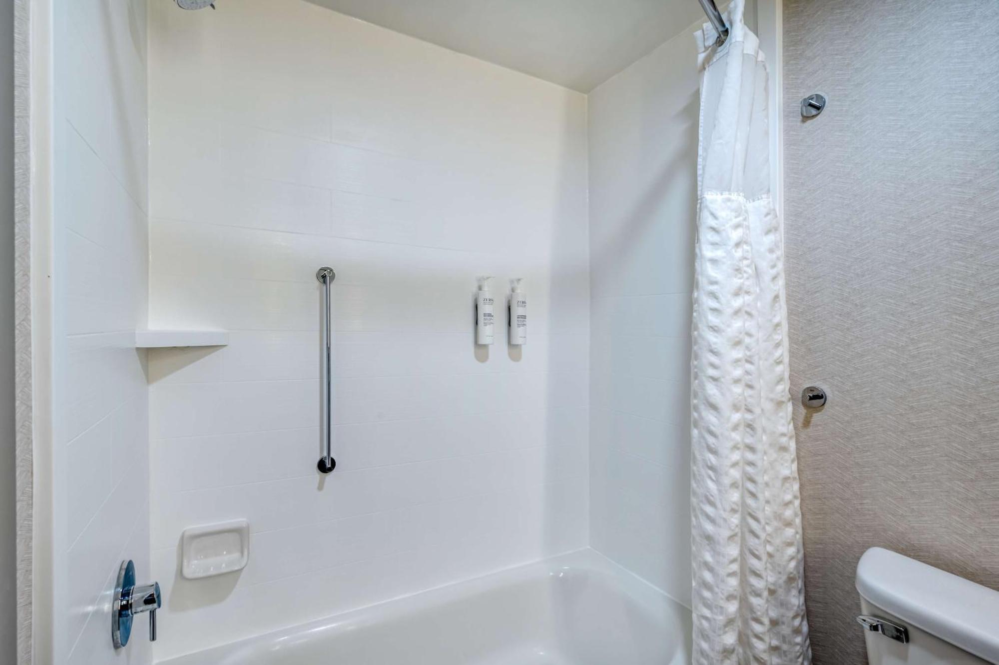 Hilton Garden Inn Clarksburg Eksteriør billede